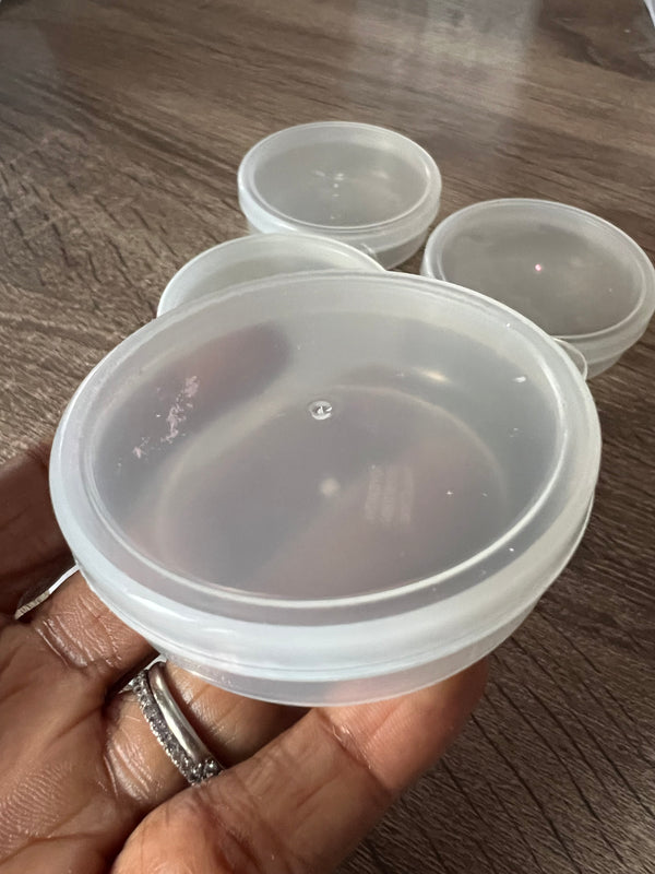 Plastic container with lid