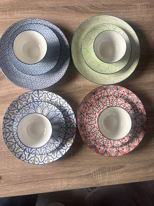 18pc Set of Plates