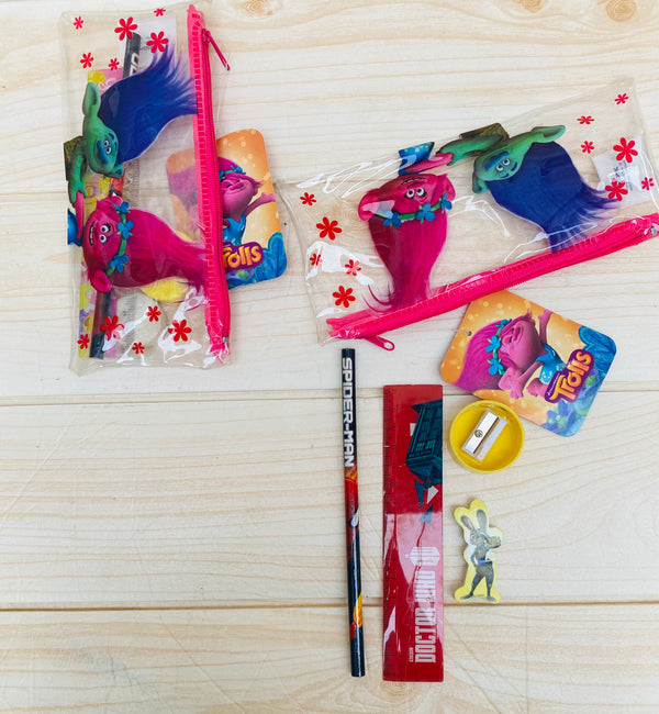Trolls case with stationeries